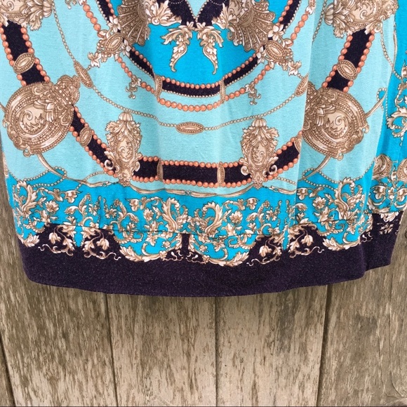 Chico's Blue and Gold Scarf Print Short Sleeve Top Blouse Size 0 - Picture 6 of 8